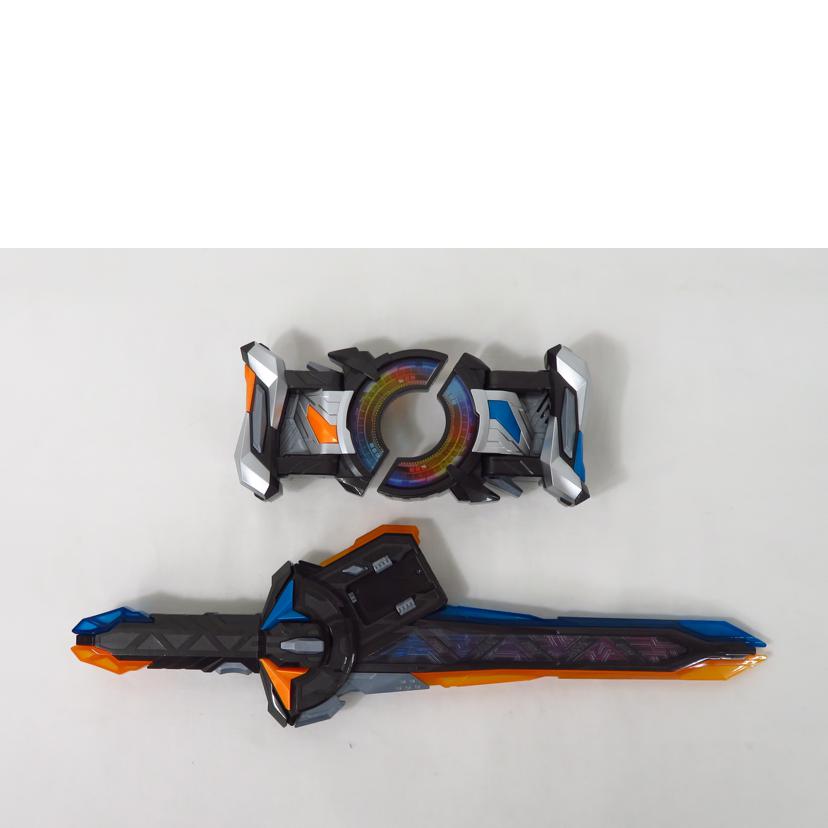 ＢＡＮＤＡＩ バンダイ/ＤＸコマンドツインバックル＆レイジングソード/仮面ライダーギーツ//Aランク/81