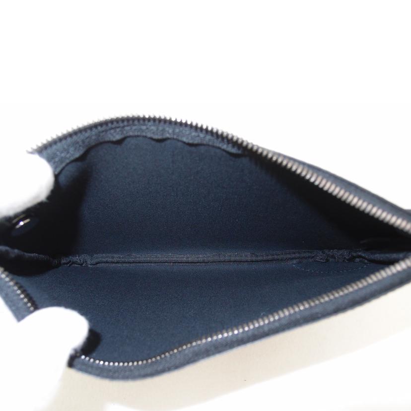 ＬＯＵＩＳ　ＶＵＩＴＴＯＮ ルイ・ヴィトン　ビトン　黒系　ショルダーバッグ　斜め掛け　肩掛け　メンズ　レディース/トリオ・メッセンジャー／モノグラムエクリプス/M69443//RFI****/Aランク/69