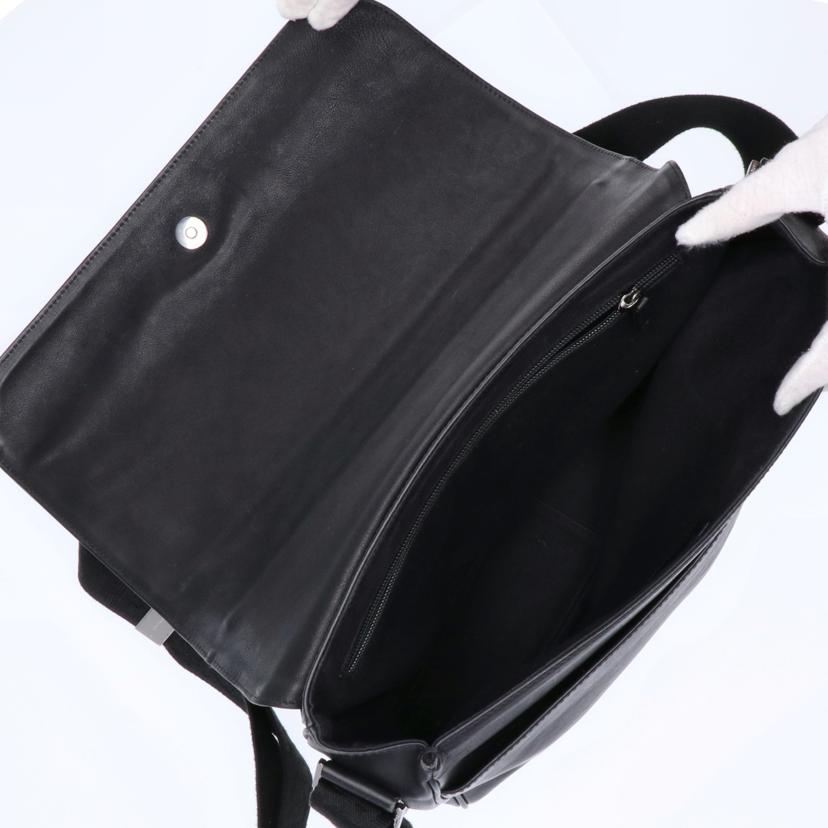 Ｆｅｒｒａｇａｍｏ ﾌｪﾗｶﾞﾓ/レザーメッセンジャー/FB-24//8107/ABランク/75