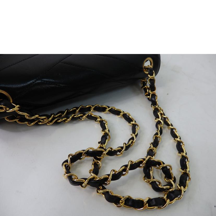ＣＨＡＮＥＬ シャネル/ココマークＷチェーンバッグ／Ｖステッチ／黒／ゴールド金具//281****/ABランク/84