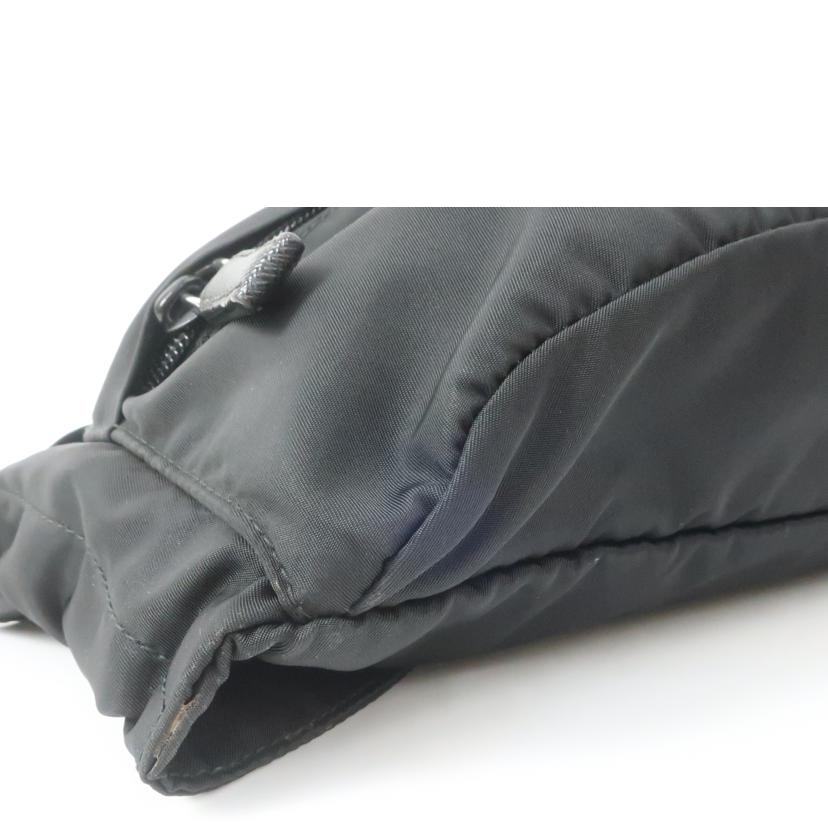 ＰＲＡＤＡ プラダ/ウエストポーチ　ボディバッグ　ナイロン　黒　ブラック//Bランク/65