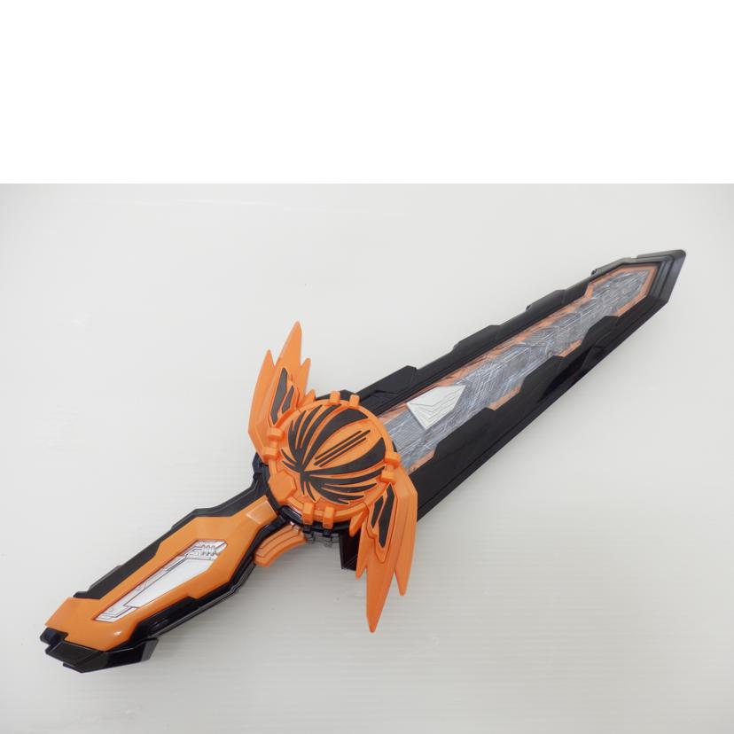 ＢＡＮＤＡＩ バンダイ/変身ベルト　ＤＸ無銘剣虚無＆覇剣ブレードライバー　「仮面ライダーセイバー／聖刃」　プレミアムバンダイ限定　//ABランク/88