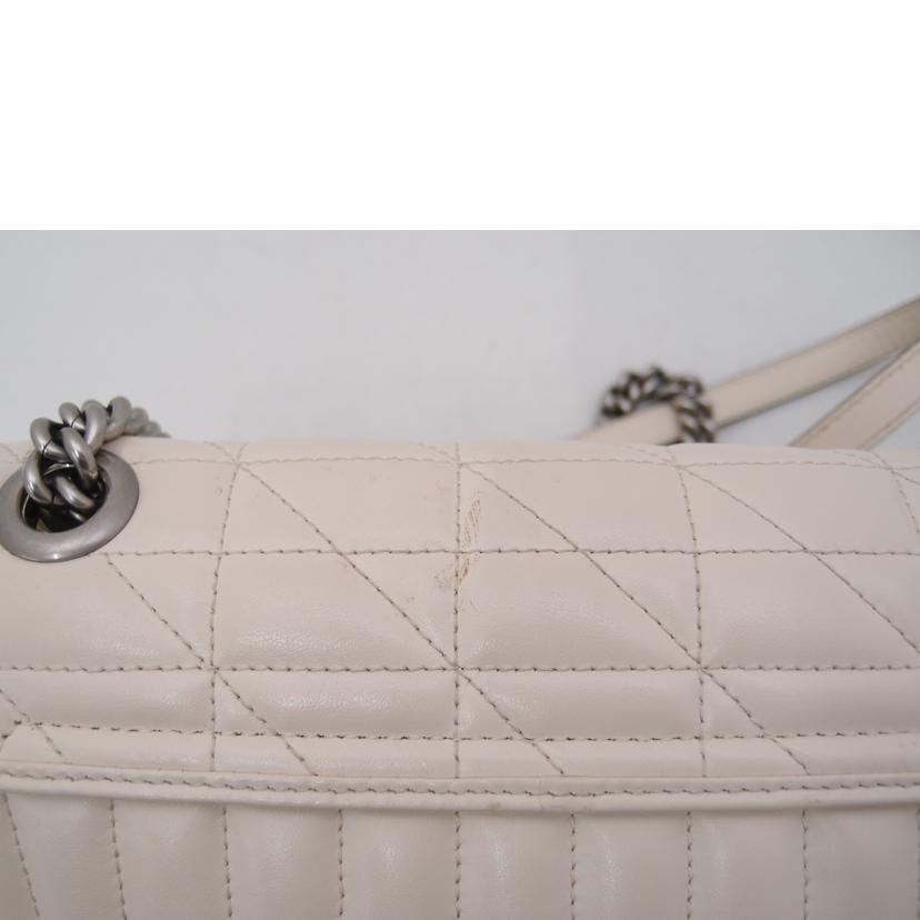 ＧＵＣＣＩ グッチ　白　レザー　ショルダーバッグ　シルバー金具　斜め掛け　肩掛け　/ＧＧマーモントキルティングチェーンショルダー／ホワイト/443497//520***/ABランク/69