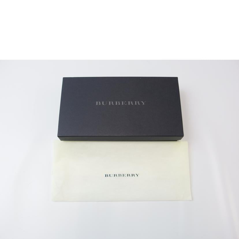 ＢＵＲＢＥＲＲＹ バーバリー/エンボスチェックがま口長財布//Aランク/83