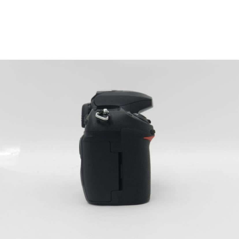 Ｎｉｋｏｎ ニコン/デジタル一眼/D200ﾎﾞﾃﾞｨ//2080670/ABランク/69