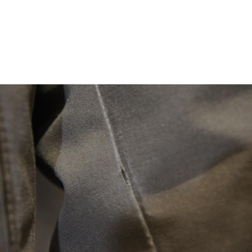 ＣＡＮＡＤＡ　ＧＯＯＳＥ カナダグース/ＬＡＢＲＡＤＯＲ　ＢＯＭＢＥＲ　ＯＬＶ/7967JL//Bランク/94
