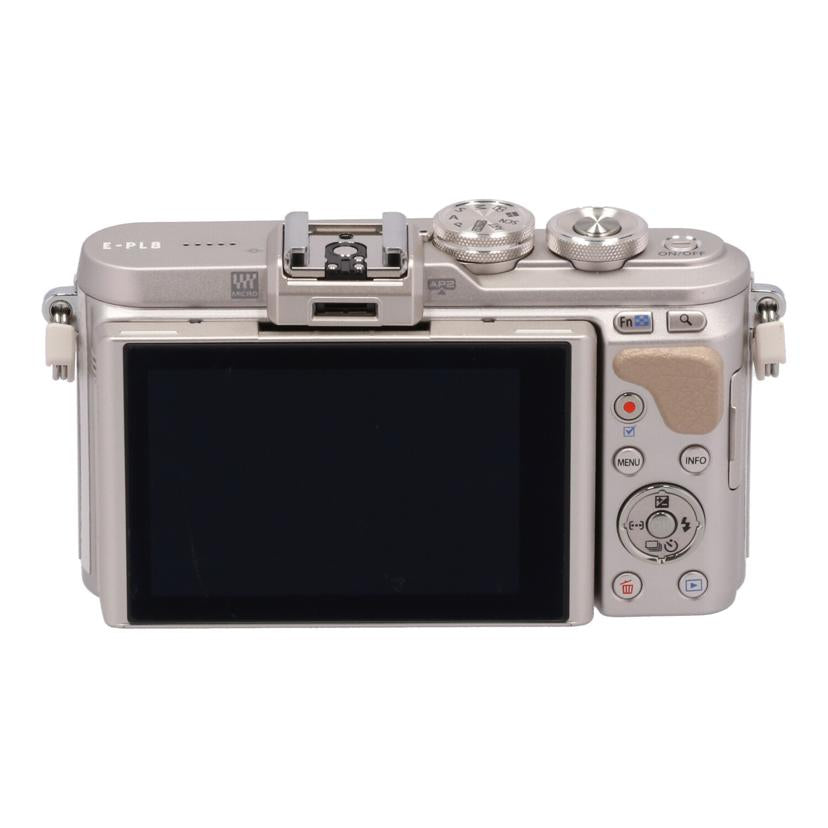 ＯＬＹＭＰＵＳ　 オリンパス/ミラーレス一眼ダブルズームキット/E-PL8 ﾀﾞﾌﾞﾙｽﾞｰﾑｷｯﾄ//BHRA70504/Bランク/82