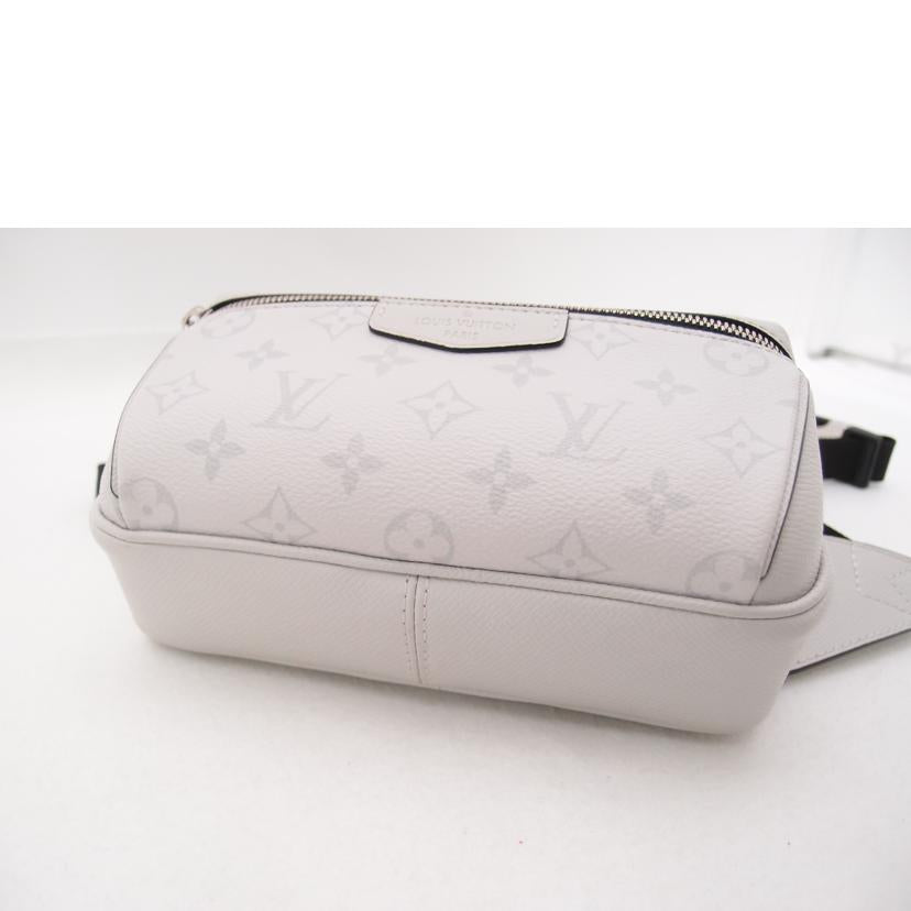 ＬＯＵＩＳ　ＶＵＩＴＴＯＮ ルイヴィトン　ビトン　白　ボディバック　ウエストポーチ　メンズ　レディース　/バムバック・アウトドア／タイガラマ/M30247//FO4***/SAランク/69