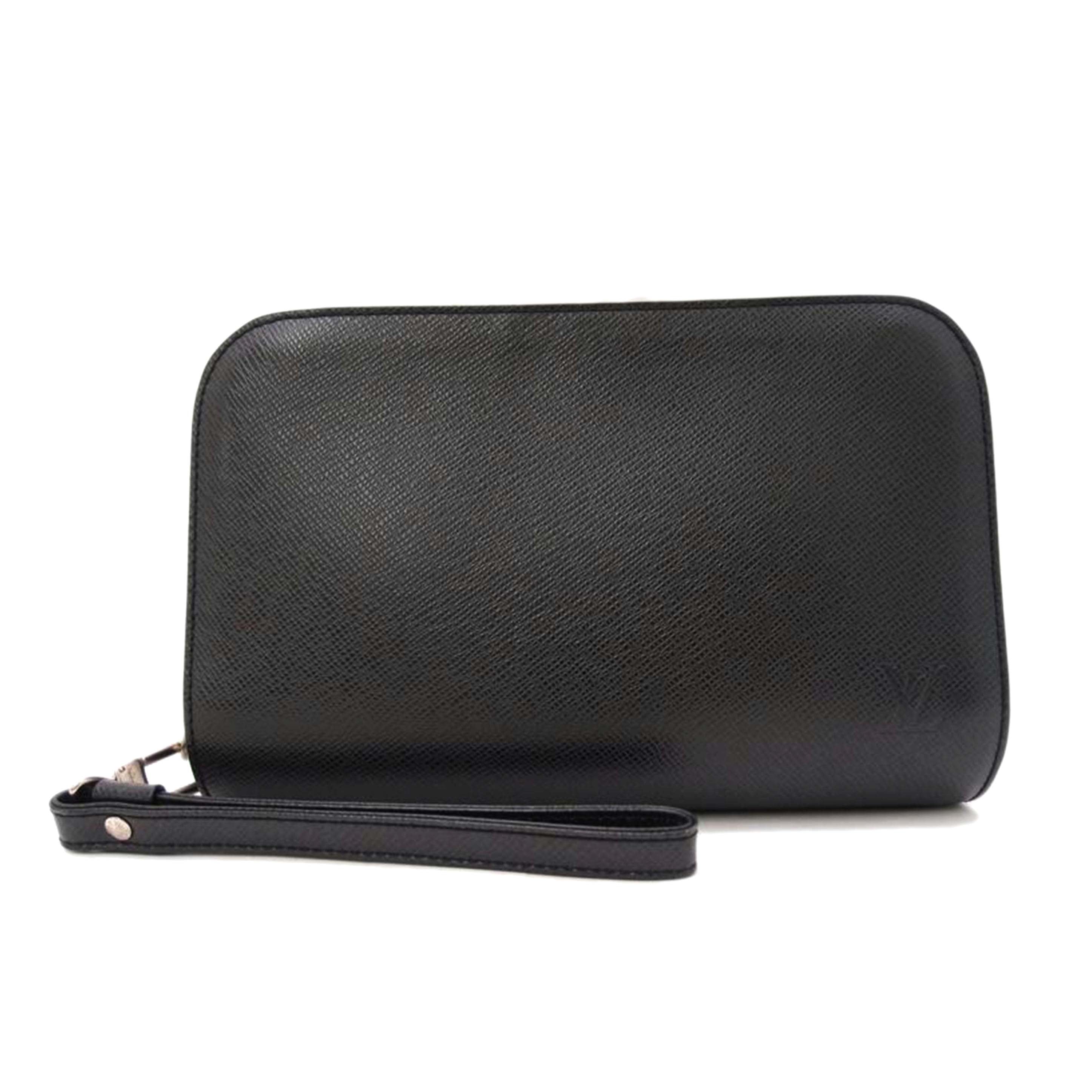 ＬＯＵＩＳ　ＶＵＩＴＴＯＮ ルイ・ヴィトン　黒　セカンドバッグ　メンズ/バイカル／タイガ／ノワール/M30182//CE3191/Aランク/69