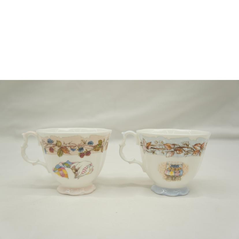 Ｒｏｙａｌ　Ｄｏｕｌｔｏｎ ロイヤルドルトン/ブランブリーヘッジ　カップ＆ソーサー四季４客組//Aランク/05