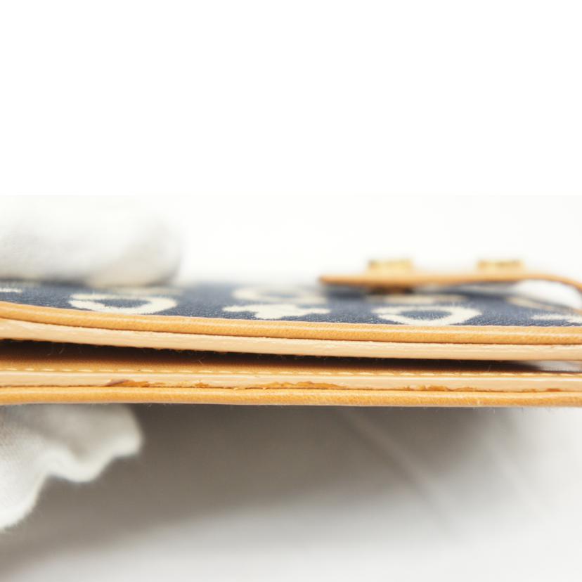 ＣＥＬＩＮＥ セリーヌ/Ｃブラゾン２つ折り財布/L20//Bランク/05