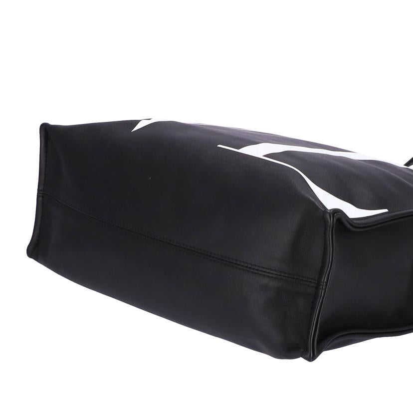 ＶＡＬＥＮＴＩＮＯ　ＧＡＲＡＮＡＮＩ ヴァレンティノ/ＶＬＴＮ／伊勢丹限定レザートート　　ＢＬＫ／ＷＨＴ//ABランク/75