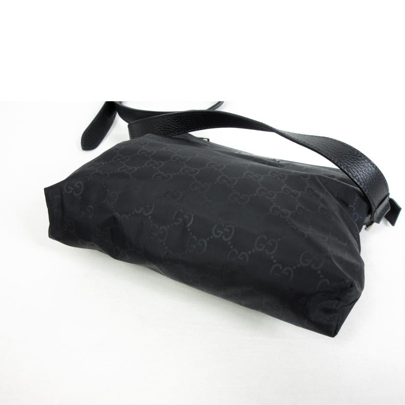 ＧＵＣＣＩ グッチ/ＧＧナイロン　ショルダーバッグ/510342//001***/Aランク/70