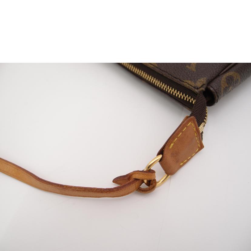 ＬＯＵＩＳ　ＶＵＩＴＴＯＮ ルイヴィトン　ポーチ　ワンショルダー　ハンド　レディース/ポシェットアクセソワール／モノグラム/M51980//BJ1020/ABランク/69