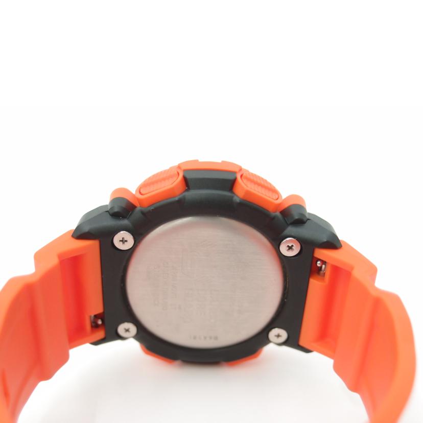 ＣＡＳＩＯ カシオ　腕時計　オレンジ　カーボン/Ｇ－ＳＨＯＣＫ／２２００シリーズ／デジアナ/GA-2200M-4AJF//B6A58L/Aランク/69