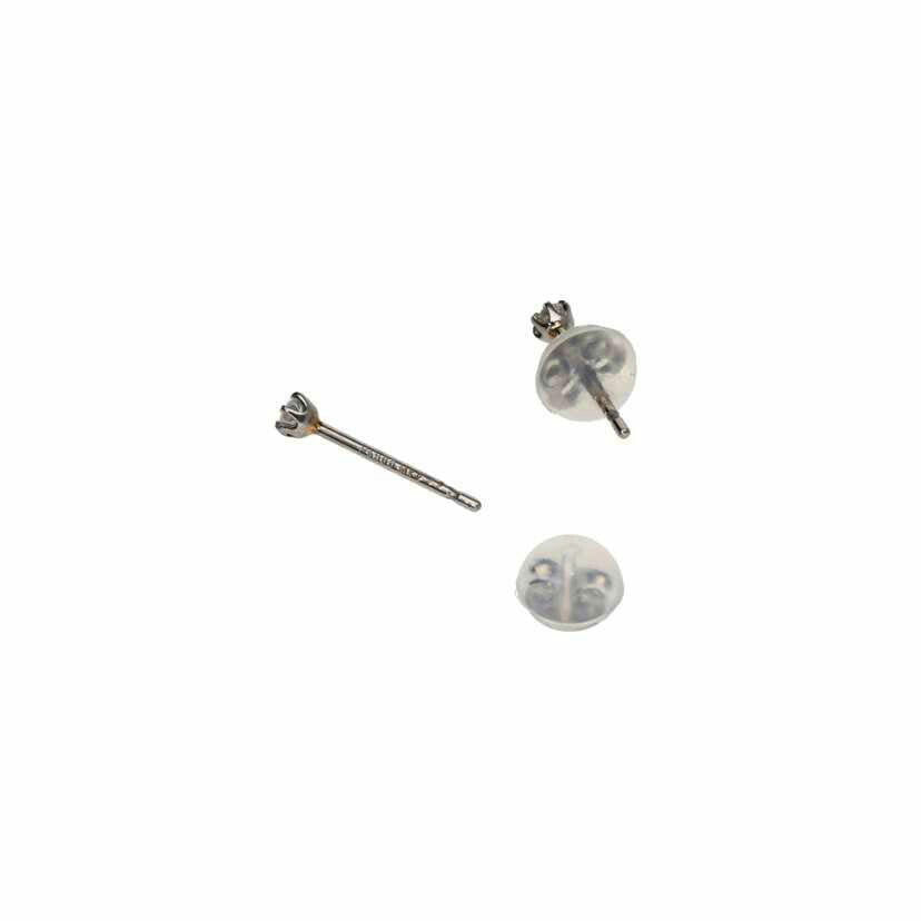 Ｐｔ９００/Ｐｔ９００ダイヤピアス０．０３／０．０３/0.3g//0.03/0.03/Aランク/75