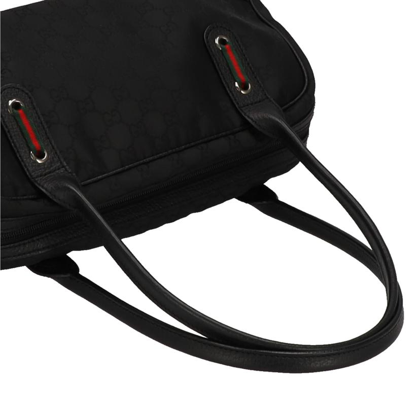 ＧＵＣＣＩ グッチ/シェリーライン　ＧＧナイロンショルダーバッグ/293594//527066/Bランク/07