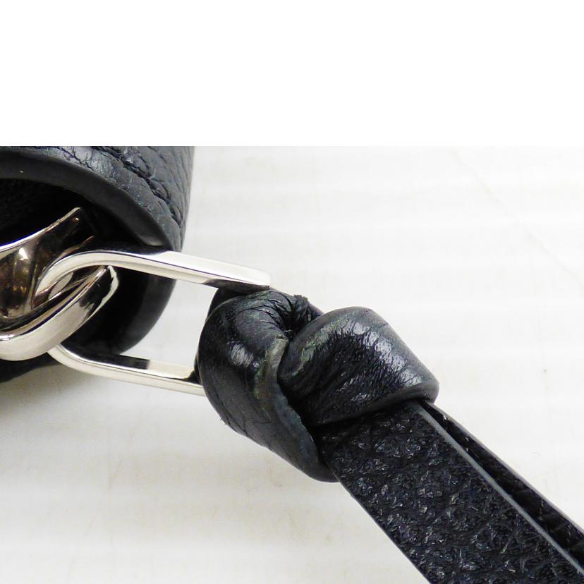 ＬＯＵＩＳ　ＶＵＩＴＴＯＮ ルイ・ヴィトン/ジッピー・ロックミー／ノワール/M62622//UB2109/Bランク/64