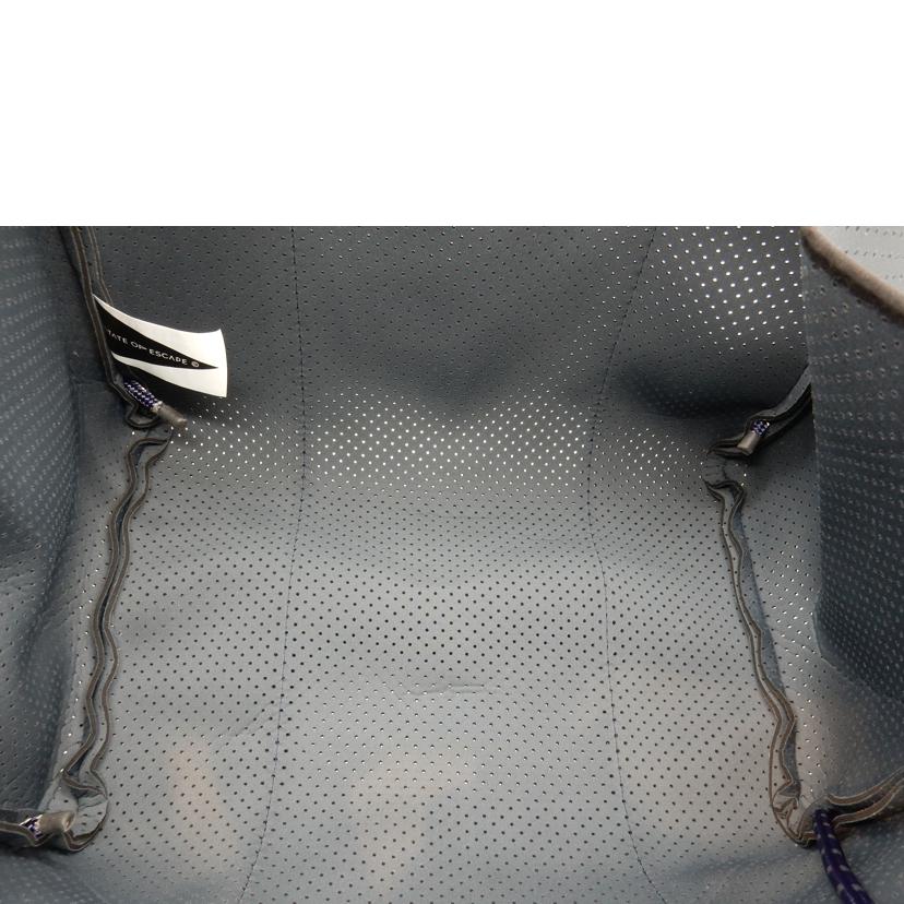 ＳＴＡＴＥ　ＯＦ　ＥＳＣＡＰＥ ｽﾃｲﾄｵﾌﾞｴｽｹｰﾌﾟ/トートバッグ／ポーチ付き／グレー//ABランク/02