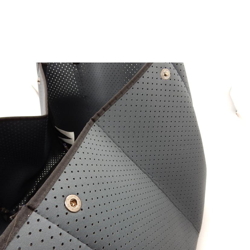 ＳＴＡＴＥ　ＯＦ　ＥＳＣＡＰＥ ｽﾃｲﾄｵﾌﾞｴｽｹｰﾌﾟ/トートバッグ／ポーチ付き／グレー//ABランク/02