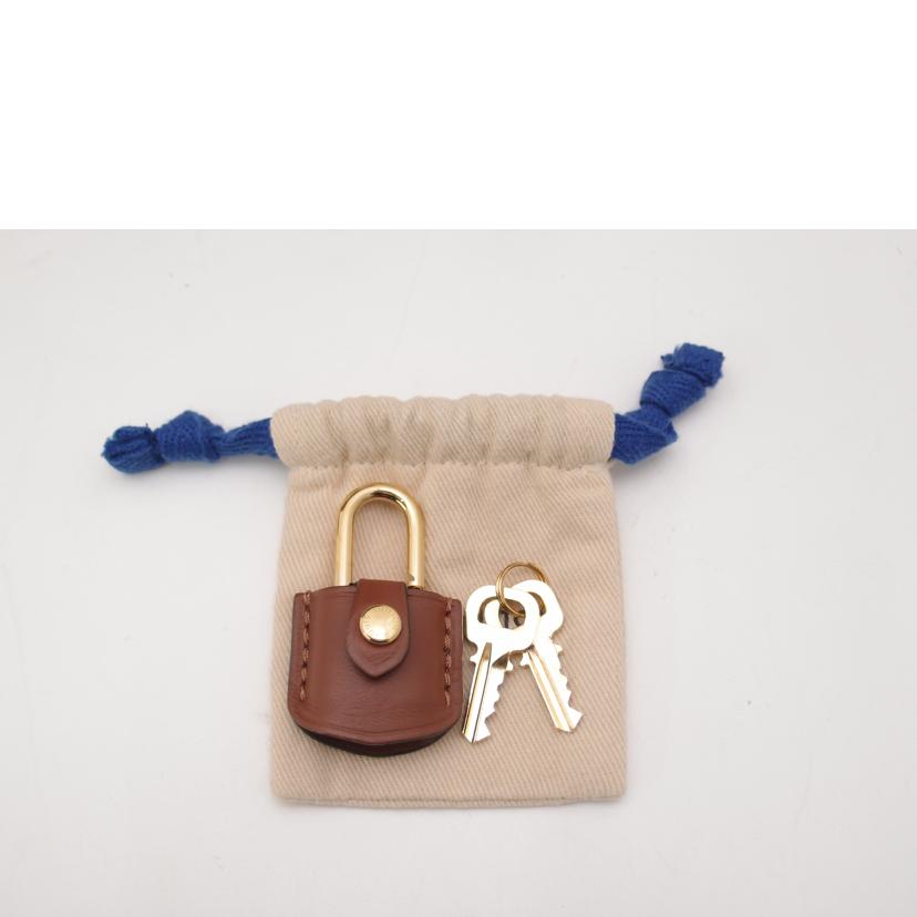 ＬＯＵＩＳ　ＶＵＩＴＴＯＮ ルイヴィトン　トート　２ＷＡＹ　赤　肩掛け　レディース/ミルフィーユ／モノグラム／ルージュ/M44254//CA0198/Aランク/69