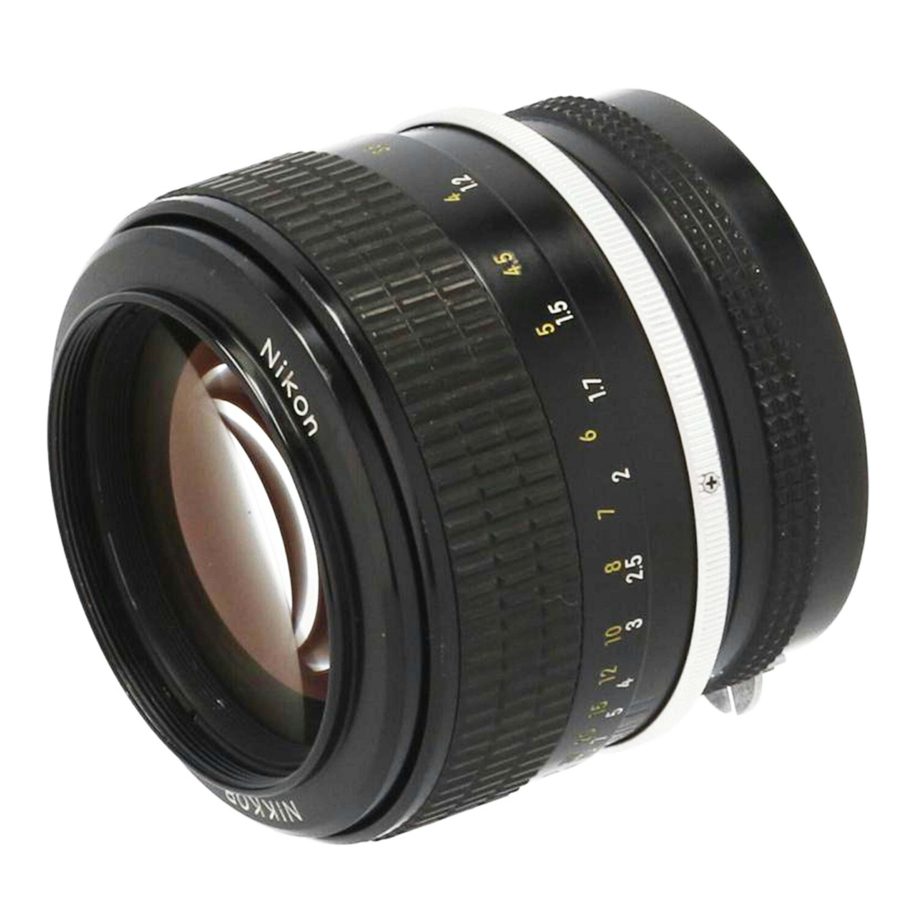 Ｎｉｋｏｎ ニコン/交換レンズ／８５ｍｍ/New Nikkor 85mm F1.8//413032/Cランク/09