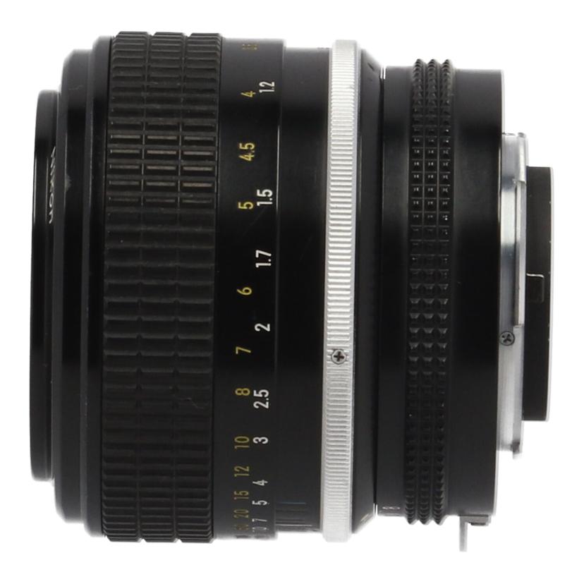 Ｎｉｋｏｎ ニコン/交換レンズ／８５ｍｍ/New Nikkor 85mm F1.8//413032/Cランク/09