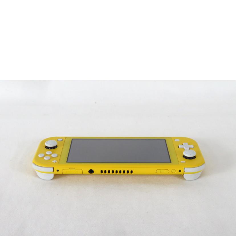 Ｎｉｎｔｅｎｄｏ 任天堂/Ｓｗｉｔｃｈ　Ｌｉｔｅ　／　イエロー/HDH-001//XJJ70010515009/ABランク/81