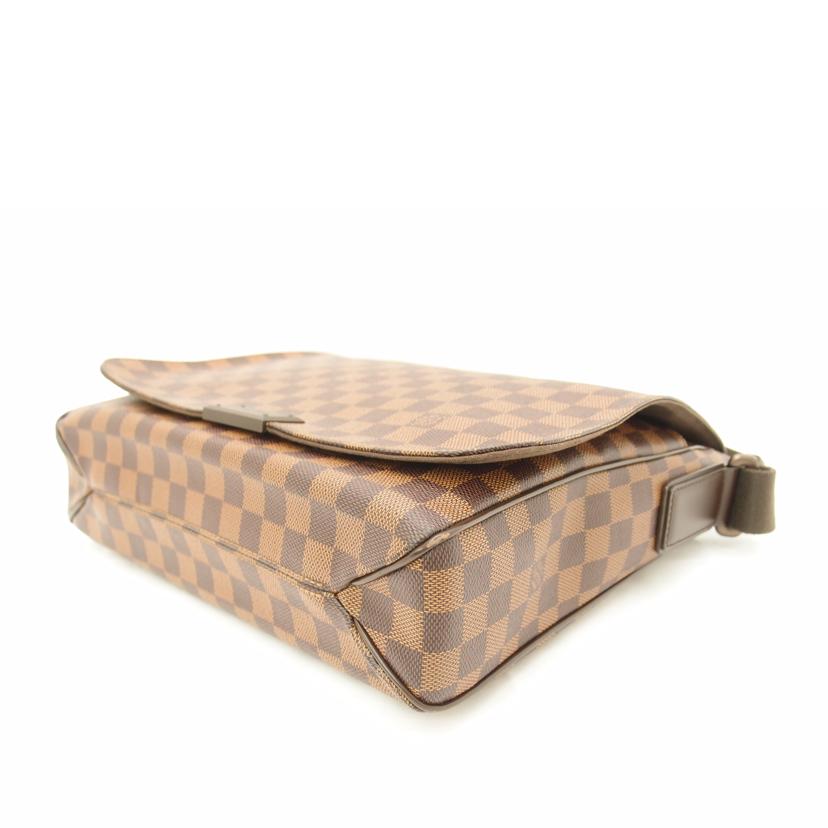 ＬＯＵＩＳ　ＶＵＩＴＴＯＮ ルイヴィトン　ビトン　市松模様　ブラウン　ショルダーバッグ　斜め掛け/ディストリクトＭＭ／ダミエ／エベヌ/N41212//CA4***/ABランク/69
