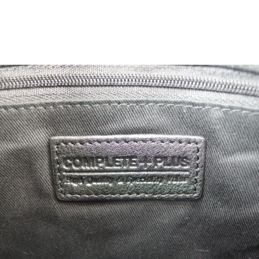 ＣＯＭＰＬＥＴ　ＰＬＵＳ コンプリートプラス/コンプリートプラス　レザーショルダーバッグ　ブラック//ABランク/83