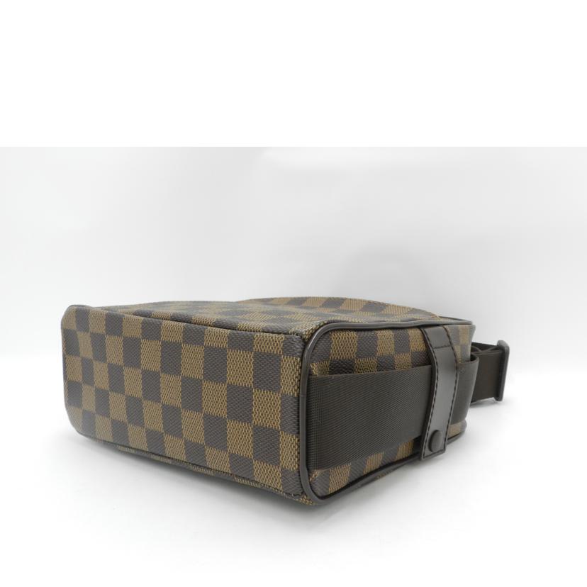 ＬＯＵＩＳ　ＶＵＩＴＴＯＮ ルイヴィトン　市松模様　斜め掛け　/オラフＰＭ／ダミエ／エベヌ/N41442//MI4008/Aランク/69