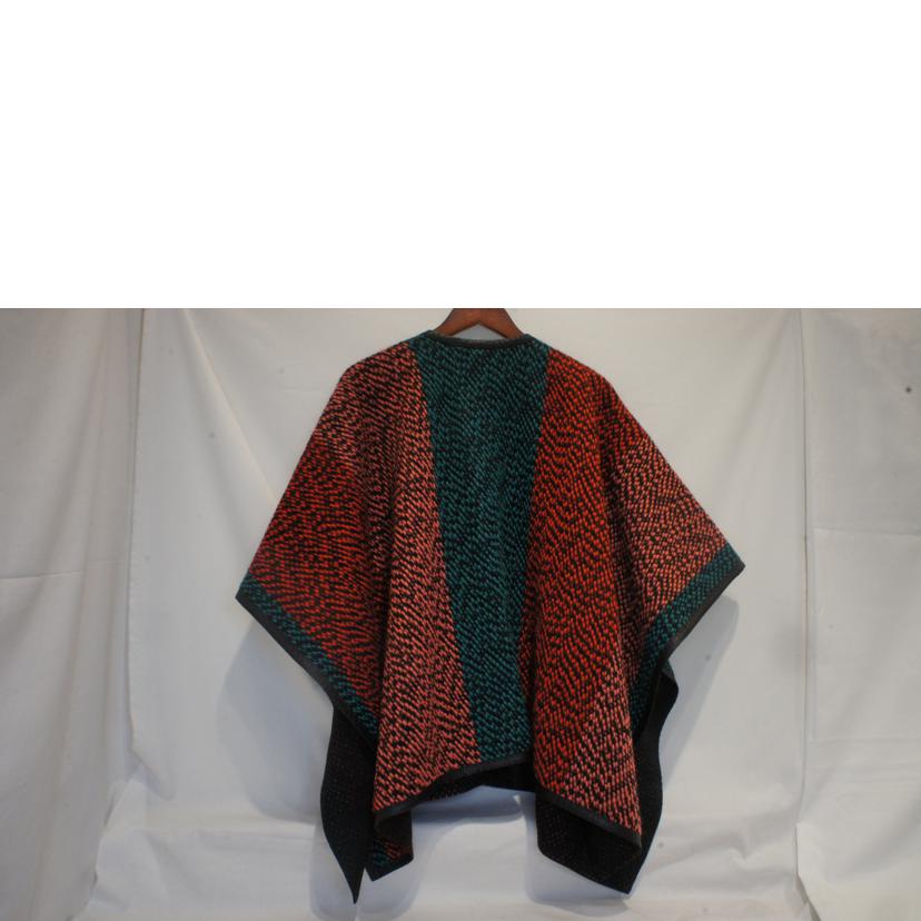 ＦＥＮＤＩ フェンディ/編み込みポンチョ//ABランク/92