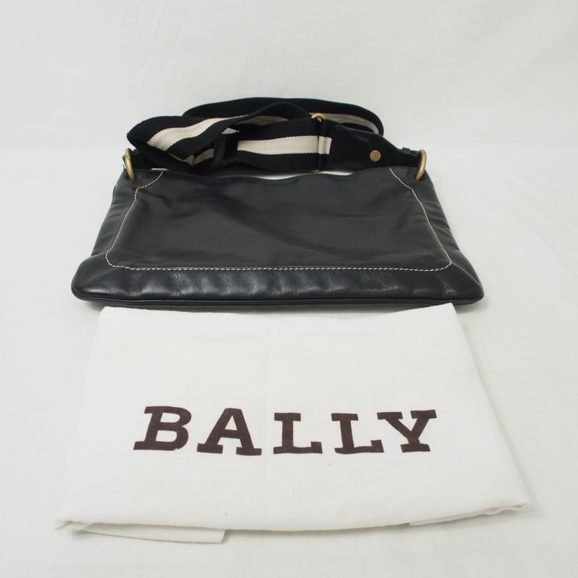 ＢＡＬＬＹ/レザー／斜め掛けショルダー／トレスポライン/TRUSSA//Bランク/78