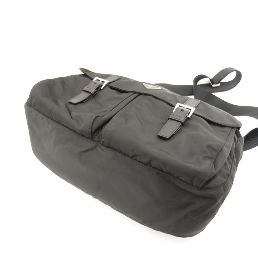 ＰＲＡＤＡ プラダ　斜め掛け　黒　レディース　メンズ/ナイロンショルダー／ブラック/BT1738//31 29/Aランク/69