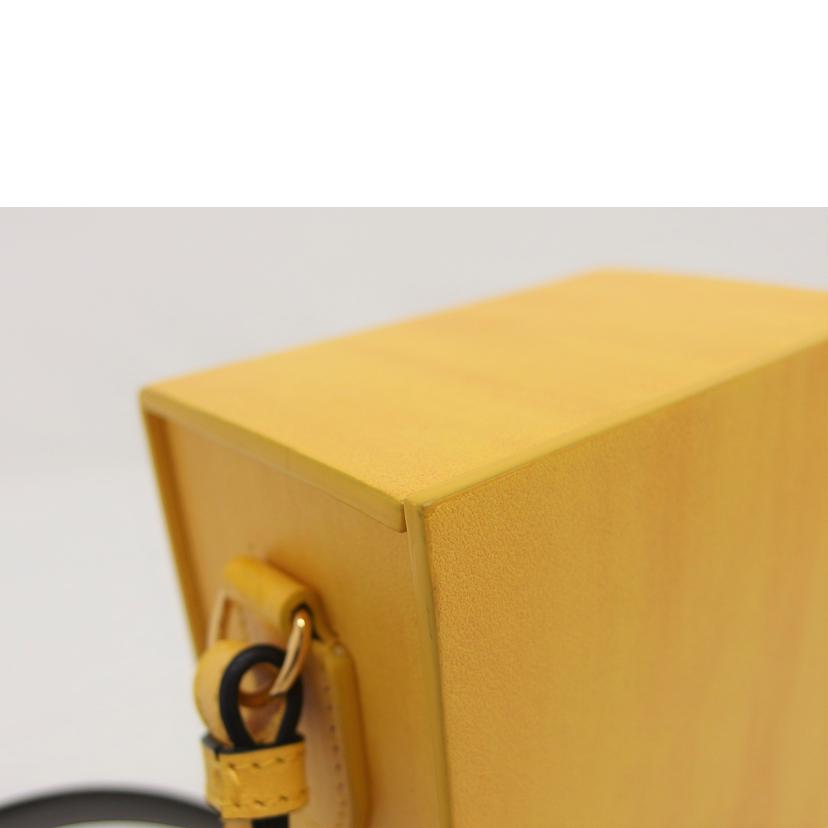 FENDI フェンディ レザー ロゴ ポシェット/ブランドバッグ・小物