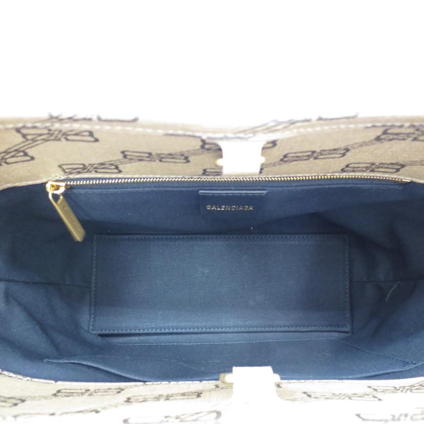 ＢＡＬＥＮＣＩＡＧＡ ﾊﾞﾚﾝｼｱｶﾞ/トートバッグ　スモール／ＢＢモノグラム/702699//Aランク/06