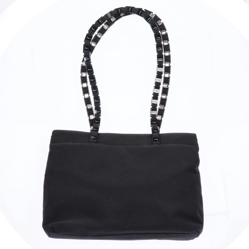 Ｓａｌｖａｔｏｒｅ　Ｆｅｒｒａｇａｍｏ サルヴァトーレ　フェラガモ/ヴァラチェーンショルダーバッグ/AU-21 8803//ABランク/75