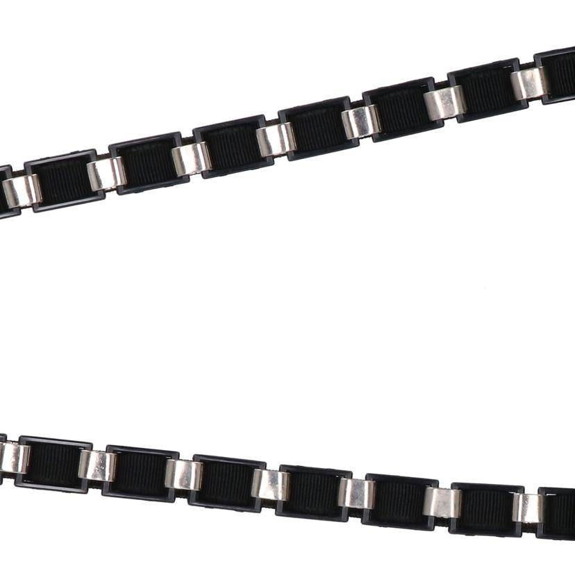 Ｓａｌｖａｔｏｒｅ　Ｆｅｒｒａｇａｍｏ サルヴァトーレ　フェラガモ/ヴァラチェーンショルダーバッグ/AU-21 8803//ABランク/75