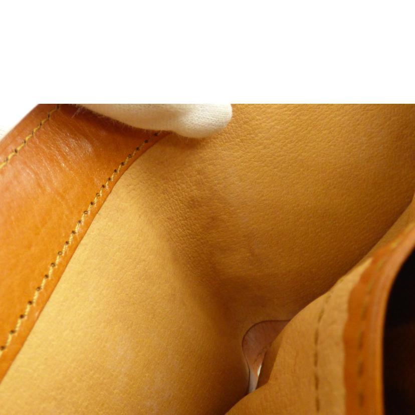 Ｖｉｖｉｅｎｎｅ　Ｗｅｓｔｗｏｏｄ ヴィヴィアンウエストウッド/２つ折り財布//ABランク/64
