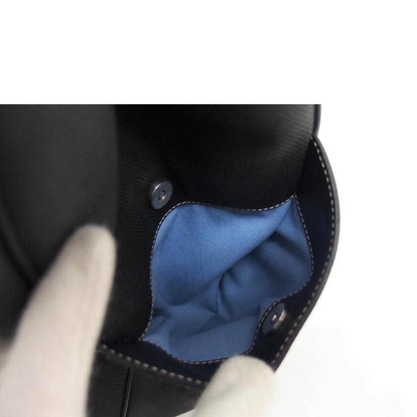 Ｆｅｒｒａｇａｍｏ フェラガモ/キャンバス　レザートートバッグ／ブラック//AU-**********/Bランク/04