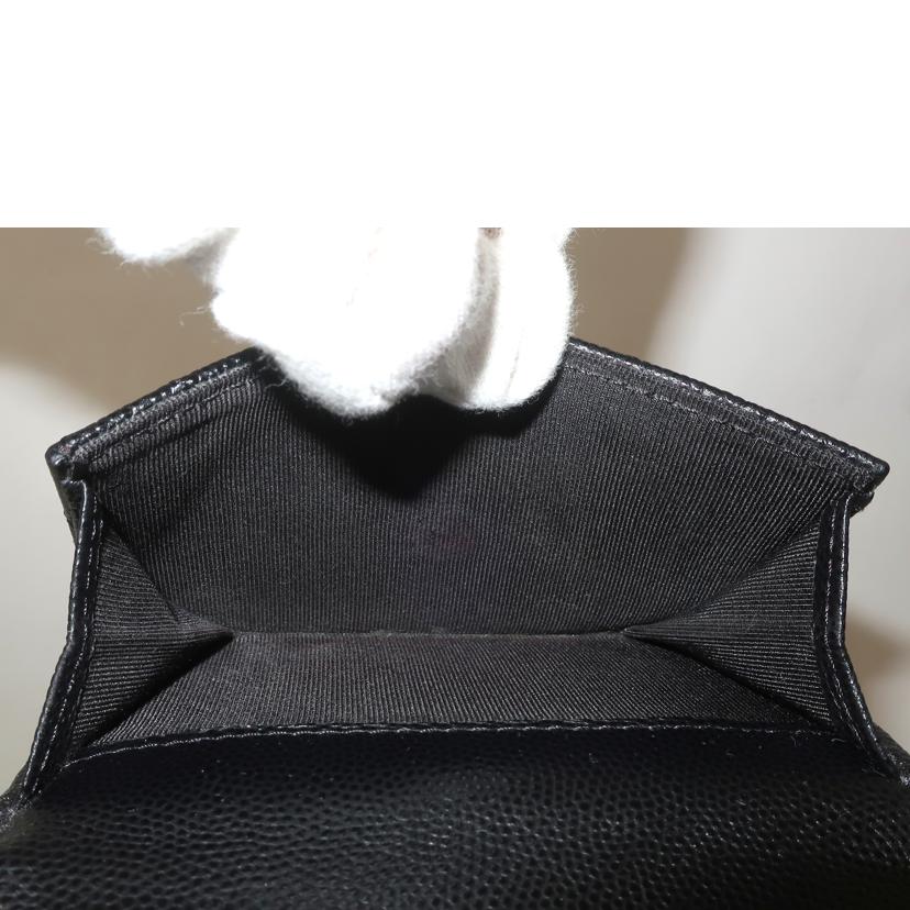 ＣＨＡＮＥＬ シャネル/スモールフラップウォレット　三つ折り財布　ブラック　ミニ財布//315*****/ABランク/65