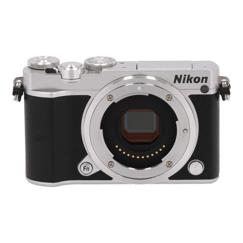 Ｎｉｋｏｎ ニコン/ミラーレス一眼ダブルズームキット/Nikon 1 J5 ﾀﾞﾌﾞﾙｽﾞｰﾑｷｯﾄ//23029294/Bランク/05