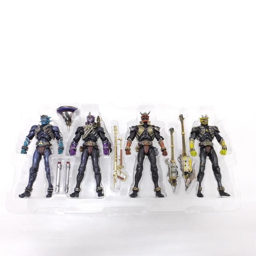 バンダイ S.I.C. 仮面ライダー響鬼 関東十一鬼 揃う精鋭 剛鬼/蛮 バンダイ S.I.C. 仮面ライダー響鬼 関東十一鬼 揃う精鋭 剛鬼/蛮