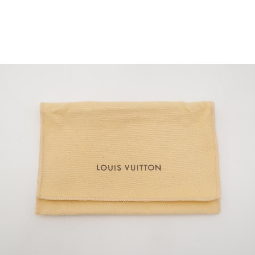 ＬＯＵＩＳ　ＶＵＩＴＴＯＮ ルイヴィトン　小銭入れ　ラウンドファスナー　黒　/ジッピーコインパース／ヴェルニ／ミロワール/M67665//SN1109/Aランク/69