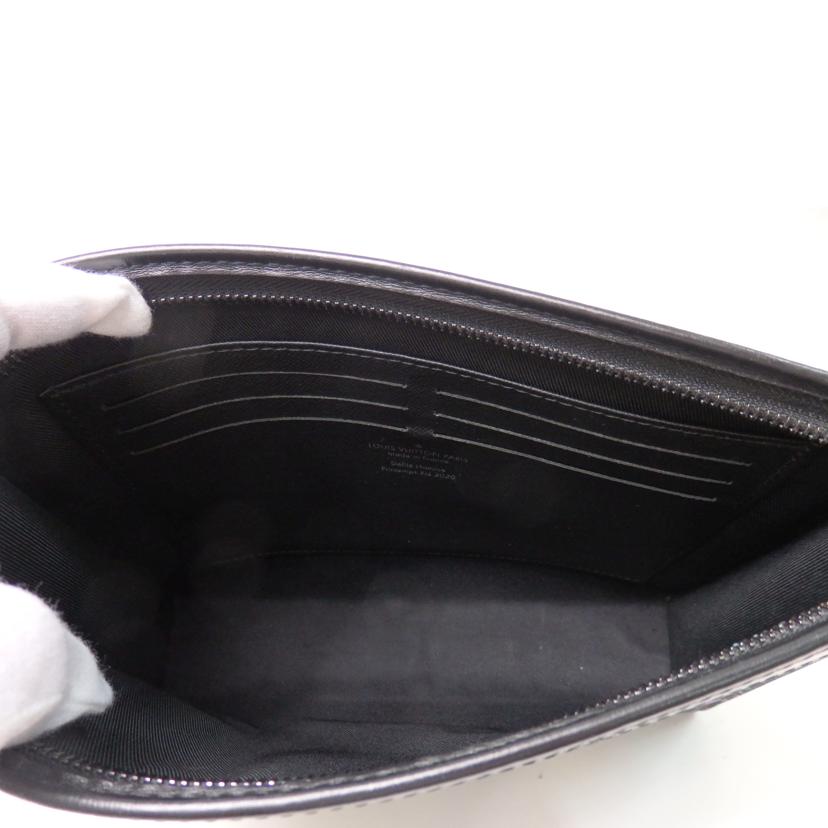 ＬＶ ルイヴィトン/ポシェット・ヴォワヤージュ／モノグラム・エクリプス／フローラルプリント/M69053//SP0270/ABランク/84