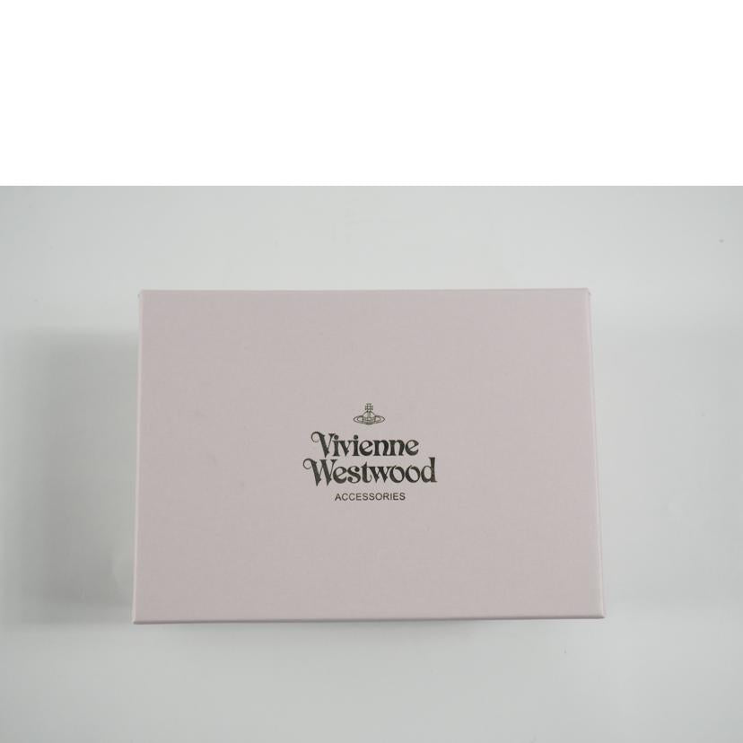 Vivienne westwood ヴィヴィアンウエストウッド
