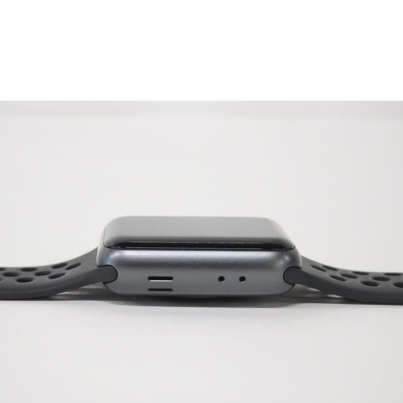 Ａｐｐｌｅ アップル/Ａｐｐｌｅ　Ｗａｔｃｈ　Ｓｅｒｉｅｓ　３/MQKY2J/A//FHLVD70RJ5X2/Cランク/82