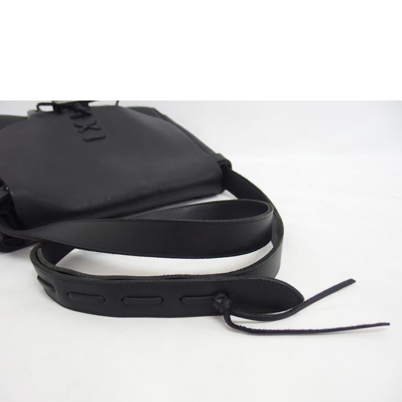 ＲＥＤＭＯＯＮ レッドムーン/ポストマン／レザーショルダーバッグ（Ｍ）／ブラック//ABランク/04