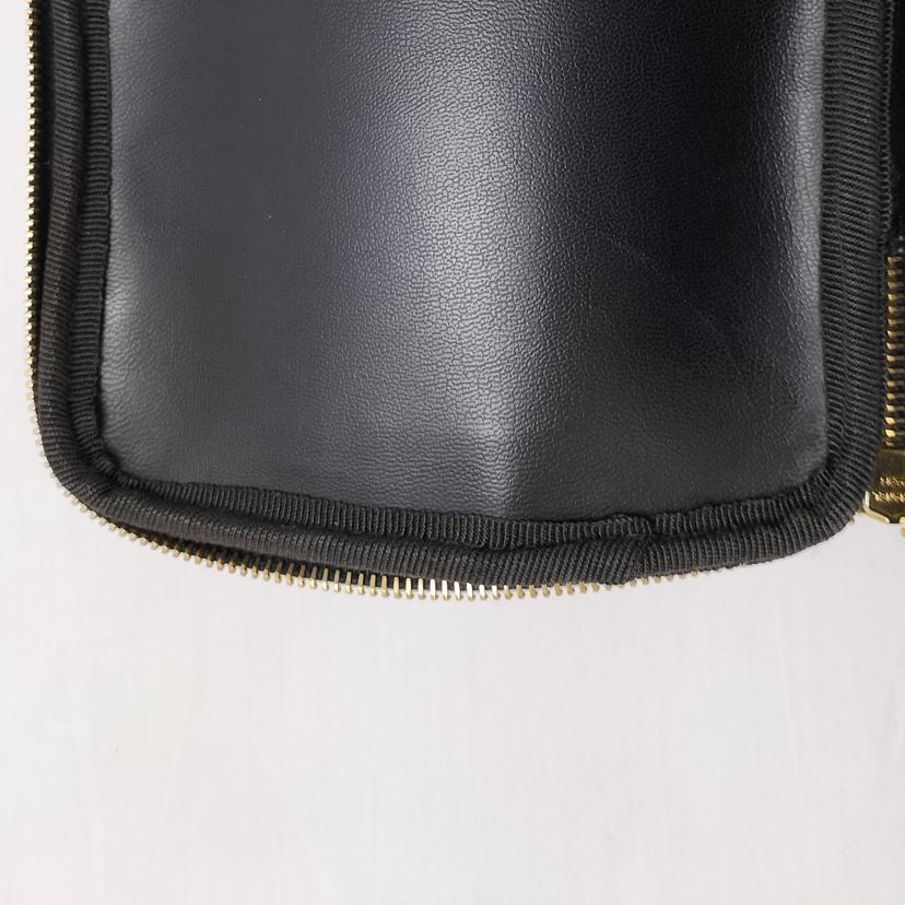 ＣＨＡＮＥＬ シャネル/バニティバッグ　キャビアスキン　ヴィンテージ　横型　ゴールド金具　ココマーク//4644033/Bランク/52