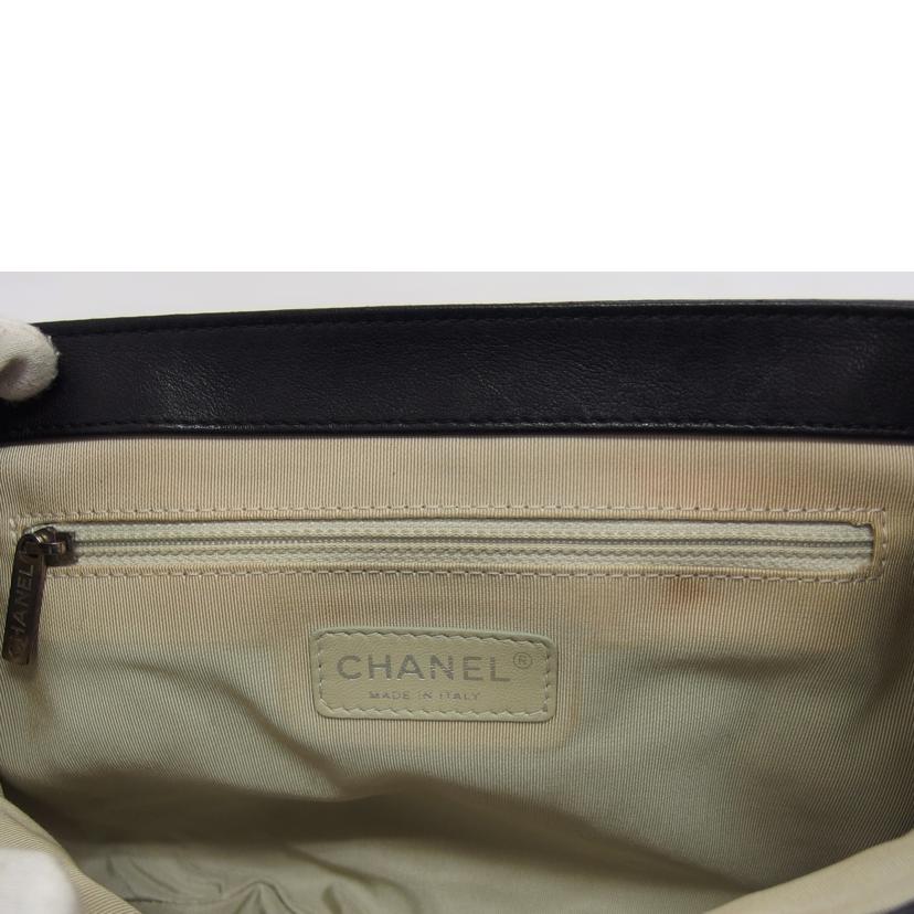 ＣＨＡＮＥＬ シャネル/マトラッセ／チェーンアラウンドショルダーバッグ／ブラック/A49889//16590851/ABランク/04